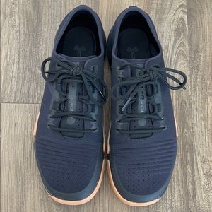 Men’s underarmour sneakers